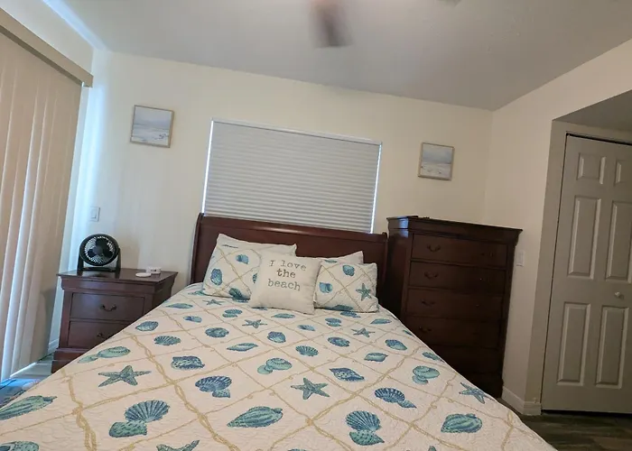 Oceanfront 2Br2B, Ocean Views, Heated Pool, Spa