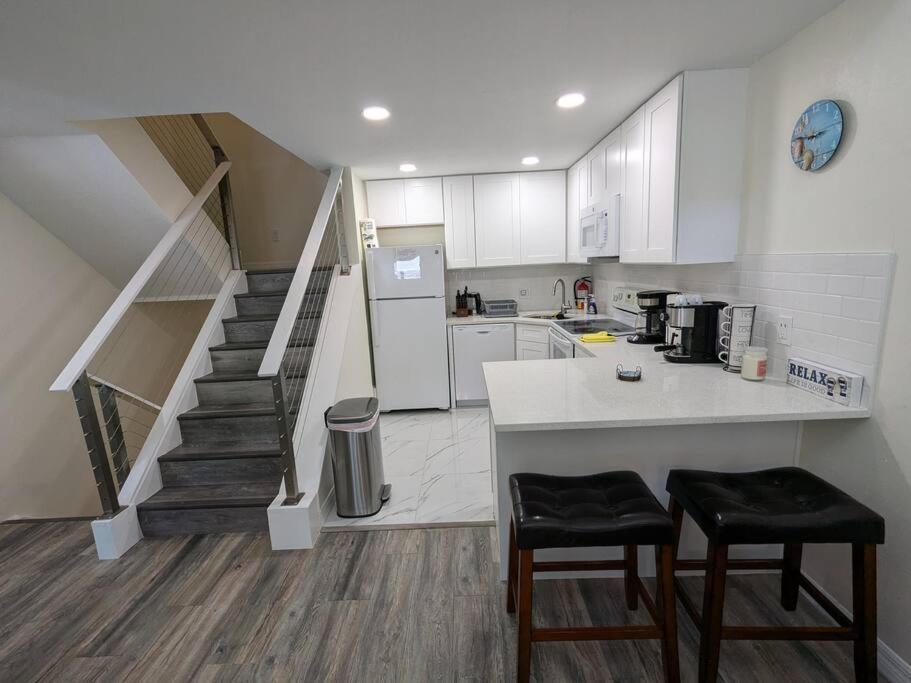 Oceanfront 2br2b, Ocean Views, Heated Pool, *