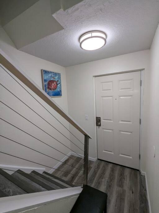 Oceanfront 2br2b, Ocean Views, Heated Pool, Apartamento Cape Canaveral