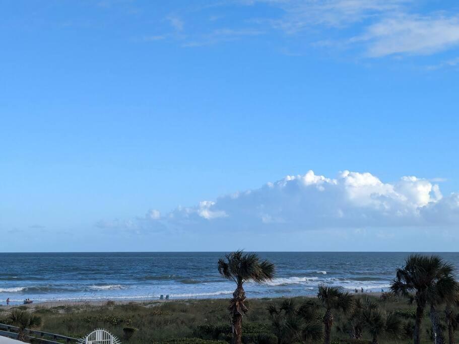 Oceanfront 2br2b, Ocean Views, Heated Pool, *